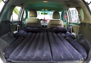 imagen colchon hinchable para coche cama inflable para asientos traseros maletero infladream Icelus