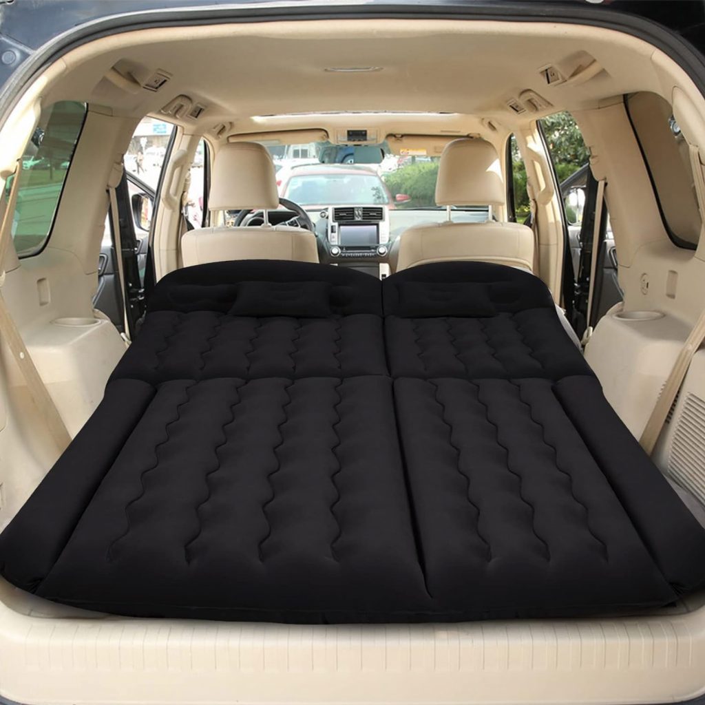 Este colchón hinchable se adapta a la zona trasera de tu coche